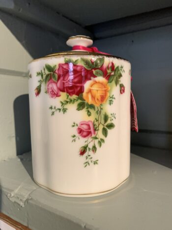 Old Country Roses Tea Caddy